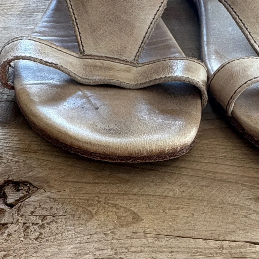 Women's Tan Leather Sandals - Picture 4 of 7
